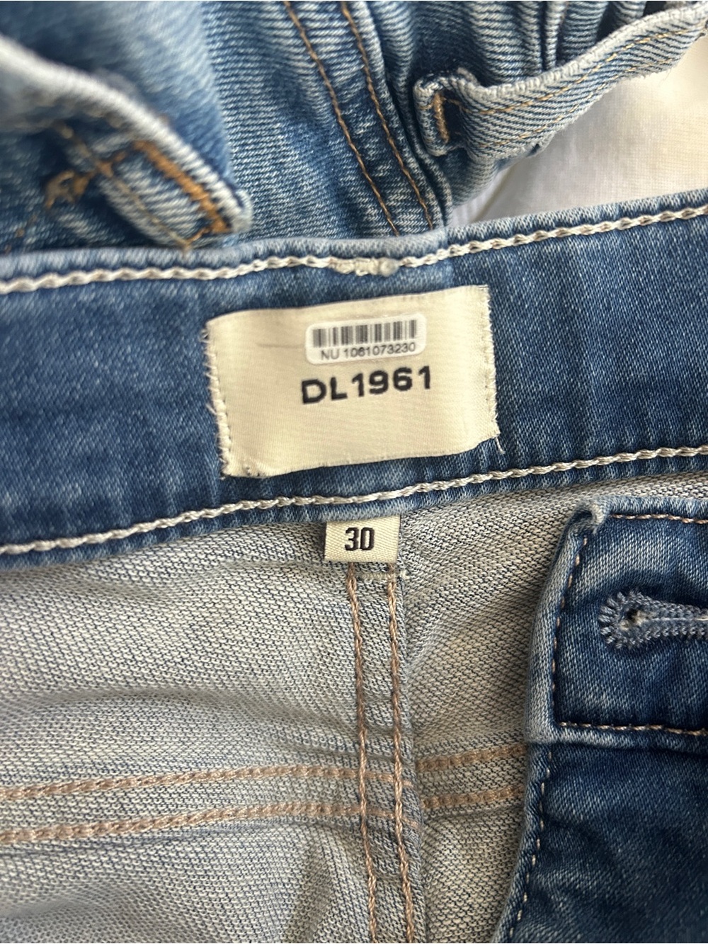 DL1961 Size 30 Hepburn Wide Leg High Rise Ankle Jeans - Picture 3 of 5